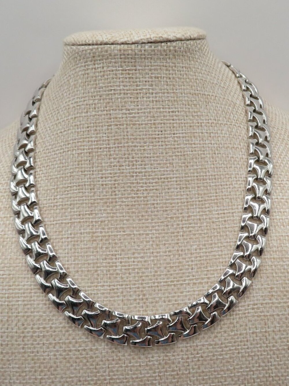 Vintage Crown Trifari Geometric Design Silver Tone Choker Necklace